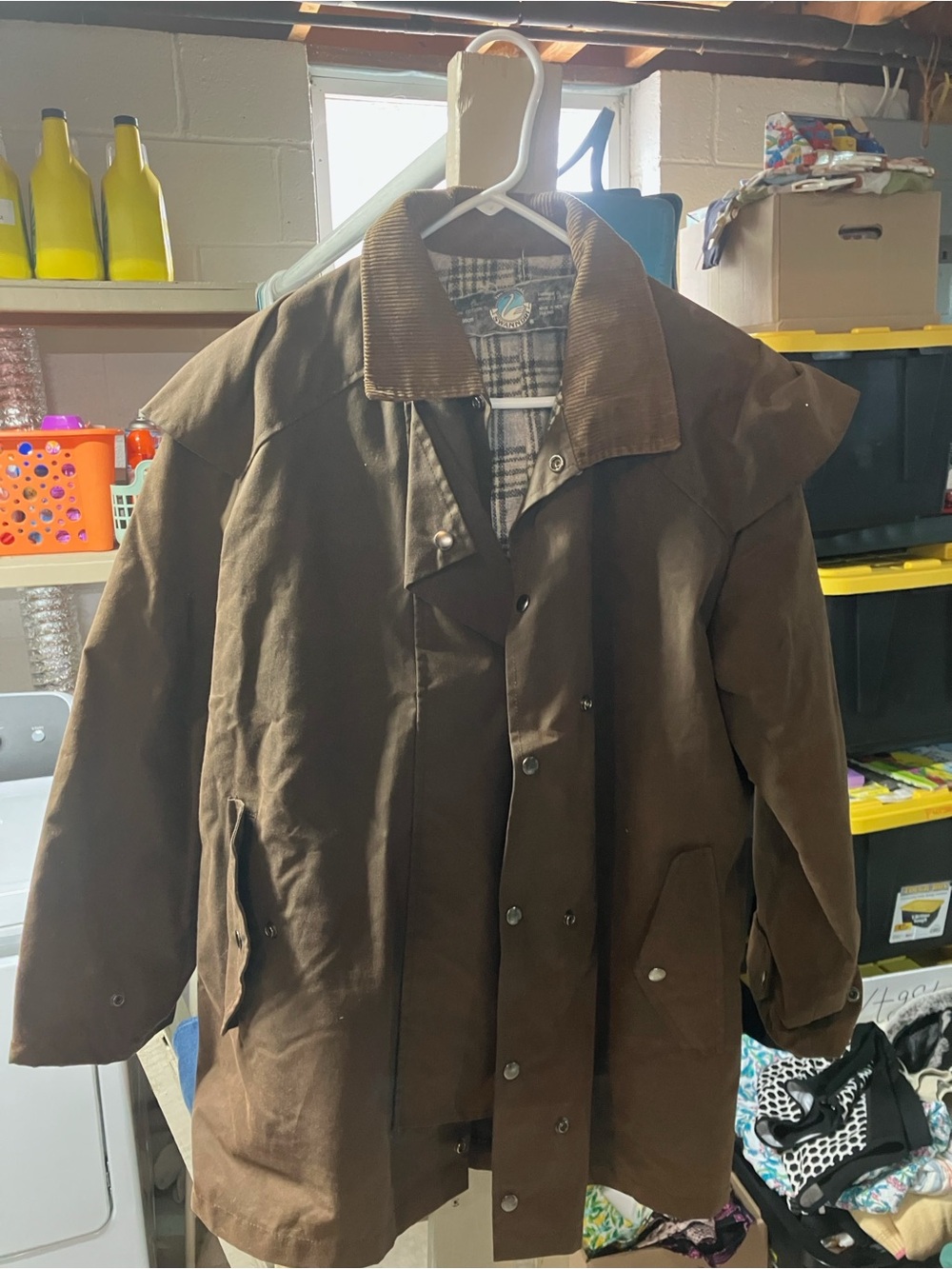 Classic Men’s Brown Waxed Cotton Jacket with Corduroy Collar
